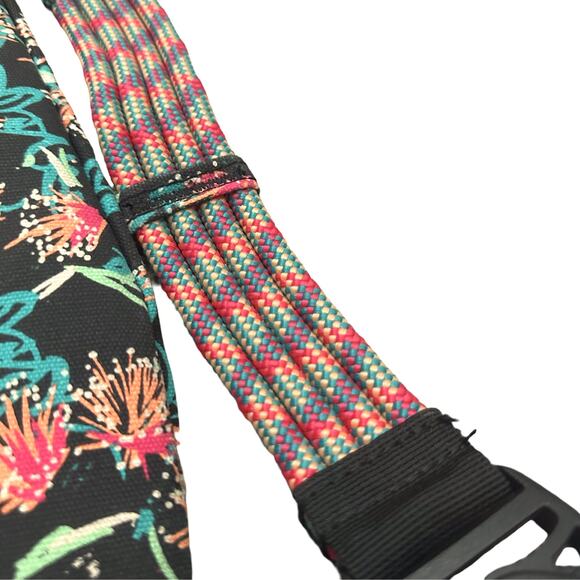 Kavu Rope Sling Bag Multicolor OS EUC Crossbody - Picture 5 of 7